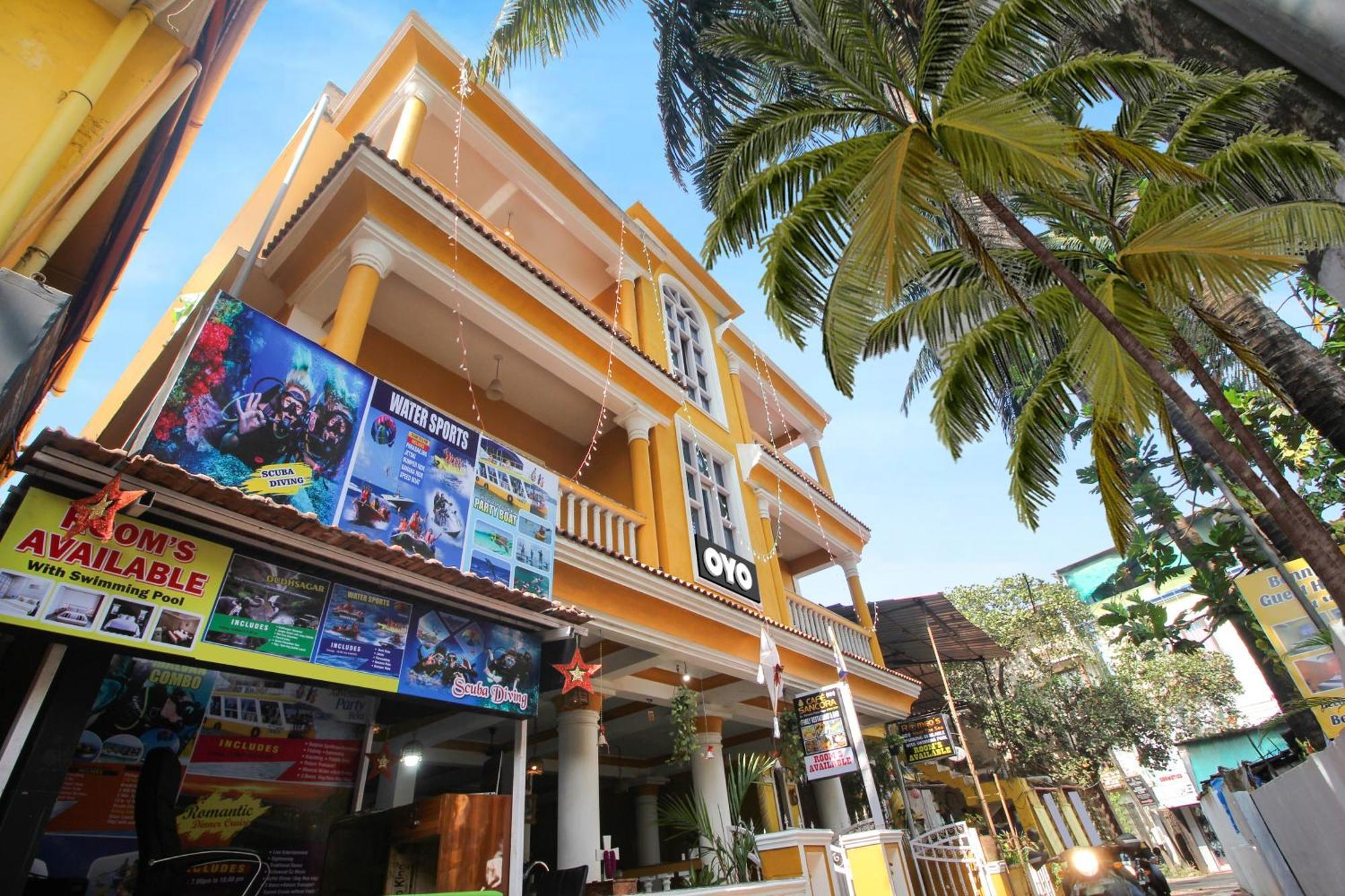 Collection O Romeos Place Baga Beach Hotel กาลังกูติ ภายนอก รูปภาพ